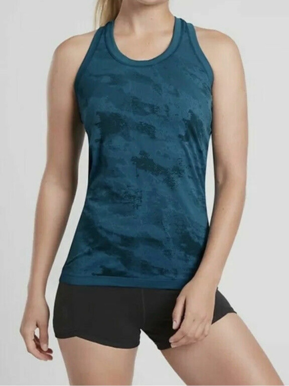 Athleta Momentum Seamless Camo Racerback Tank